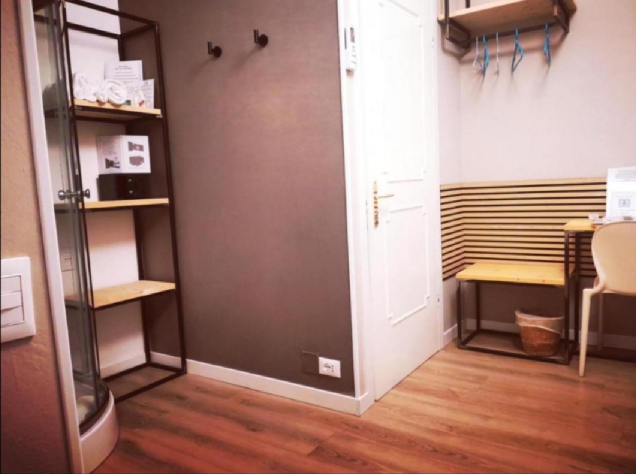 Acquachiara Iseo Deluxe Bed & Breakfast Iseo Center With Garden And Parking Inside Foresteria ห้อง รูปภาพ
